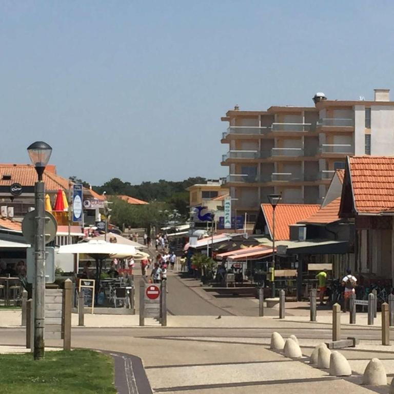 Maison proche centre-ville - 6 pers. - FR-1-877-30 - Maison de Vacances - 24