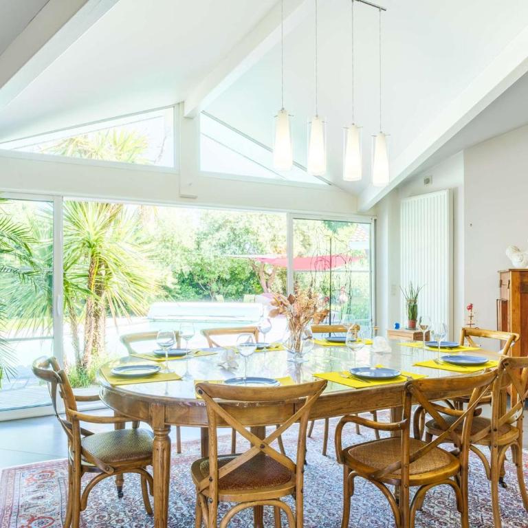 Villa de plain-pied avec piscine - 8 pers. - FR-1-877-17 - Villa - 7