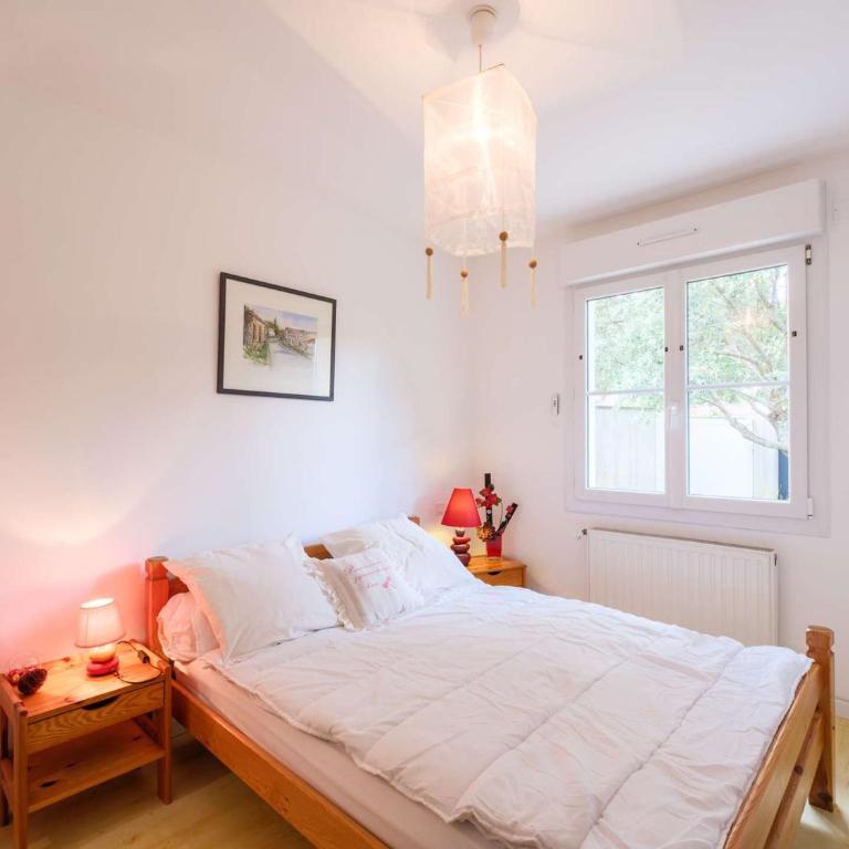 Villa de plain-pied avec piscine - 8 pers. - FR-1-877-17 - Villa - 23