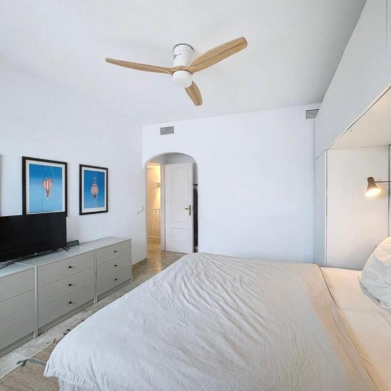 MB.B53 - Beachfront Penthouse with Sea Views - Apartamento - 38