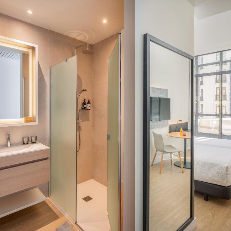 INNSiDE by Meliá Madrid Gran Vía - Casa Unifamiliar y Habitación Innside comunicadas con vistas - 4