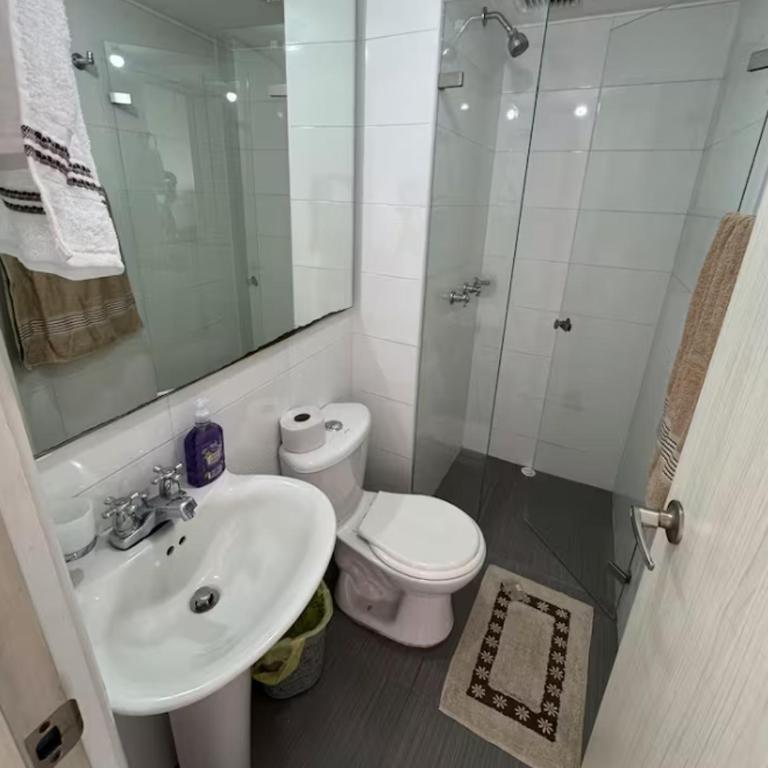 Aparta-estudio de Moderno y Acogedor - One-Bedroom Apartment - 2