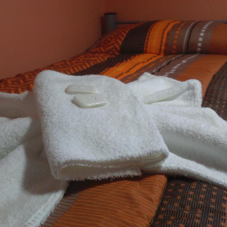 Milenarios Hostel - Cama Individual en dormitorio compartido de 6 camas - 10