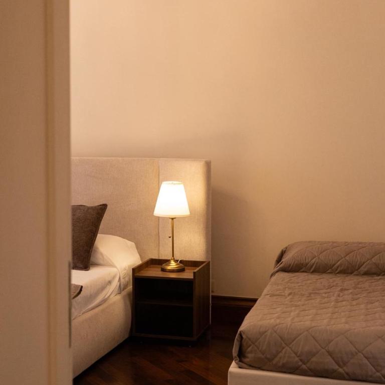 Dimora Ferrari - Grand Historic Apartment by the Cathedral - Apartment - 28