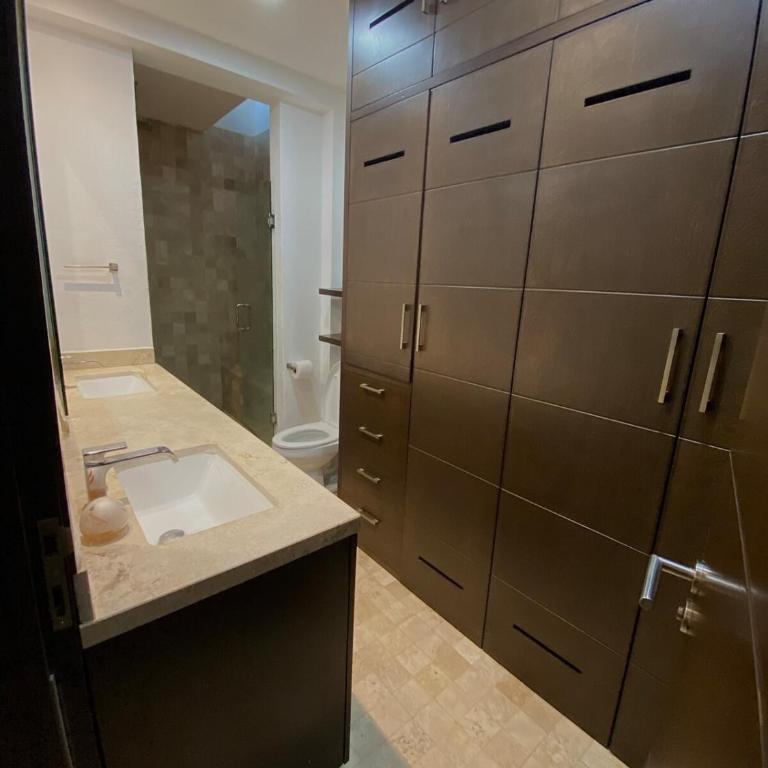 Moderno y amplio alojamiento Vacacional Casa LIMÓN - Casa de 5 dormitorios - 22