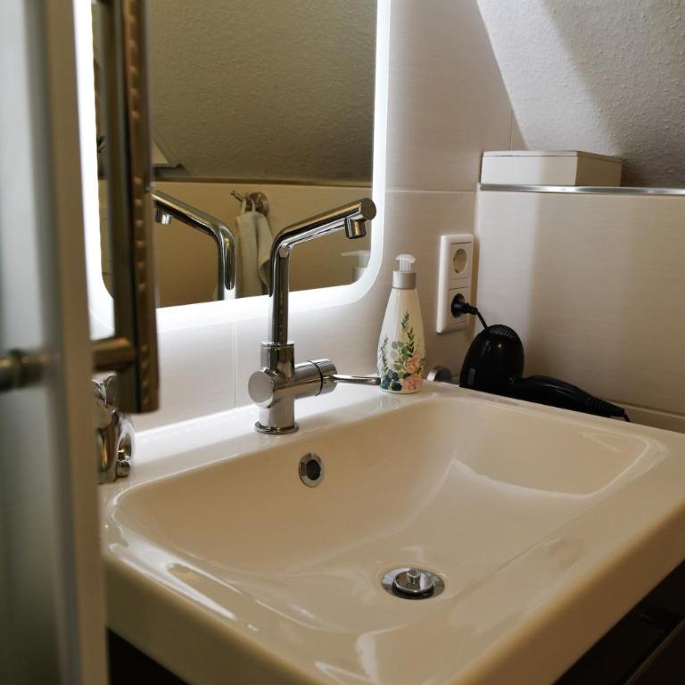 Zentral gelegen mit 3 Schlafzimmern, U-Bahn, WLAN - Apartamento de 3 dormitorios - 4