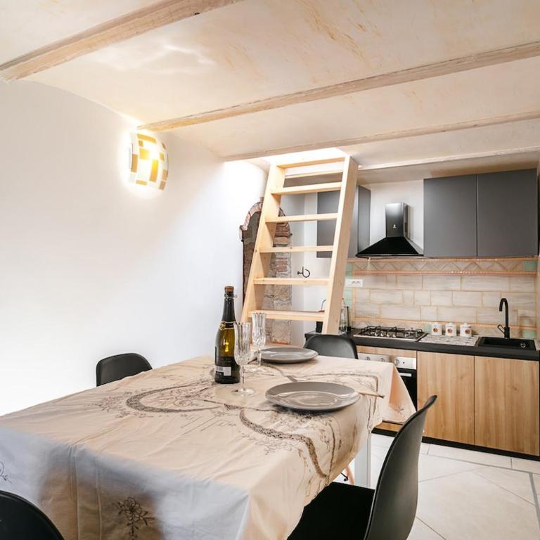 THE ROMAN RUINS - LOFT with PANORAMIC TERRACE - Appartamento con 2 Camere da Letto - 4