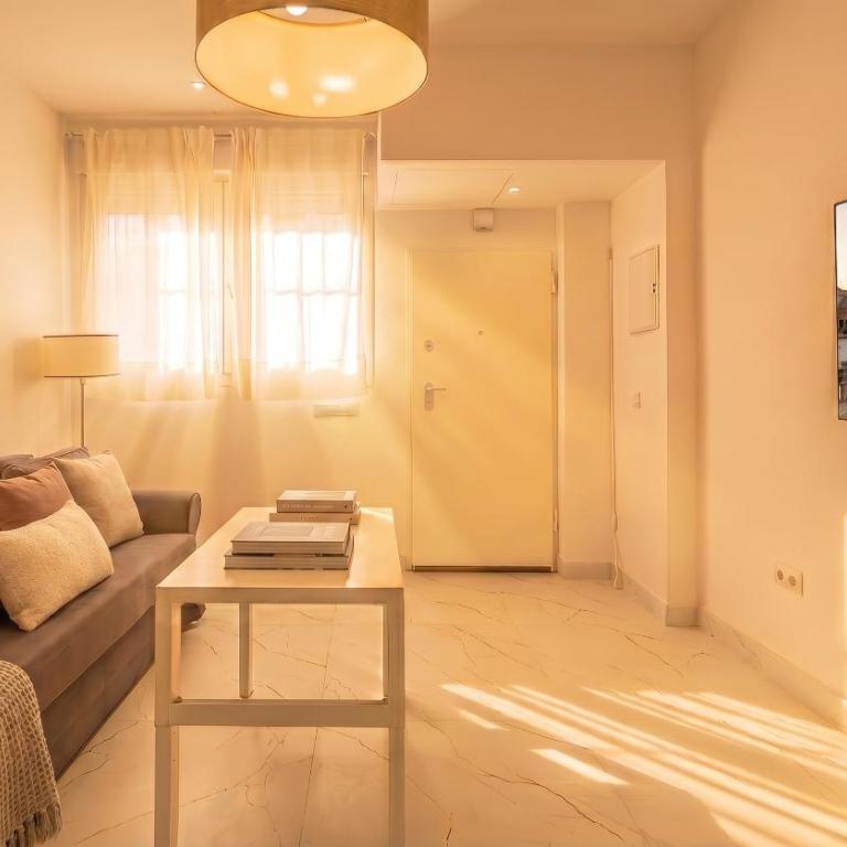 Bright Sunny 2BR Island Kitchen in Los Remedios - Apartamento de 2 dormitorios - 20