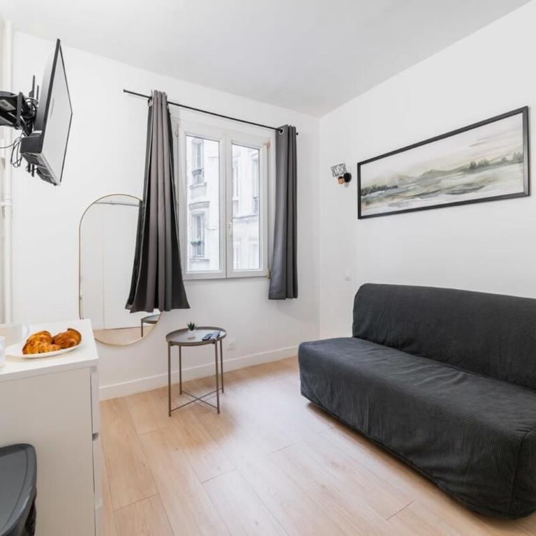 Studio sacre coeur metro anvers - Paris 9 -2P - Appartement - 1