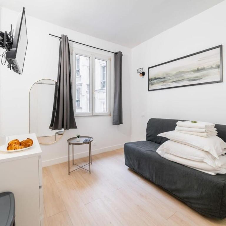 Studio sacre coeur metro anvers - Paris 9 -2P - Appartement - 5