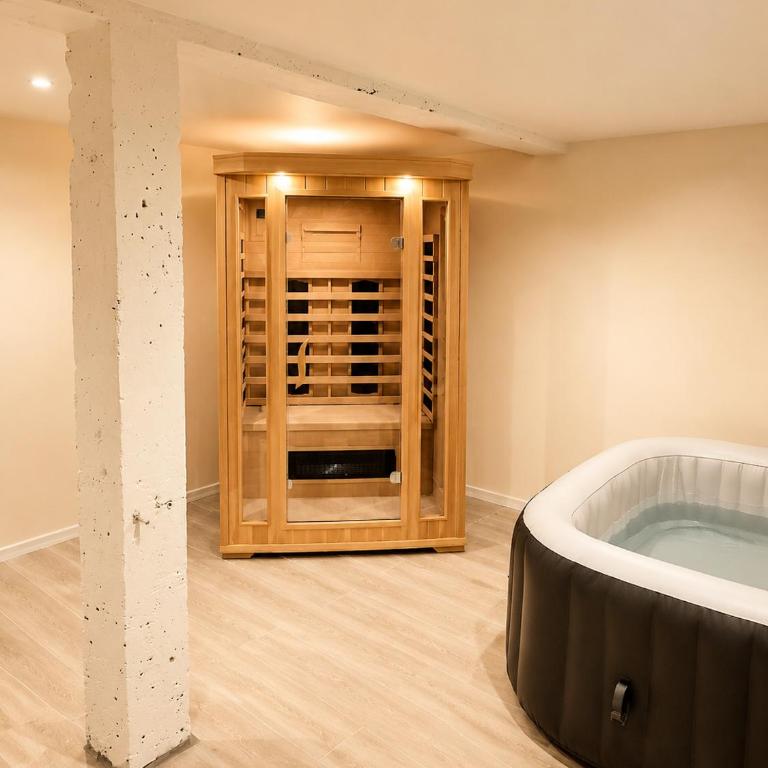Spa et sauna , studio rénové à 5 min du centre historique - One-Bedroom Apartment - 4