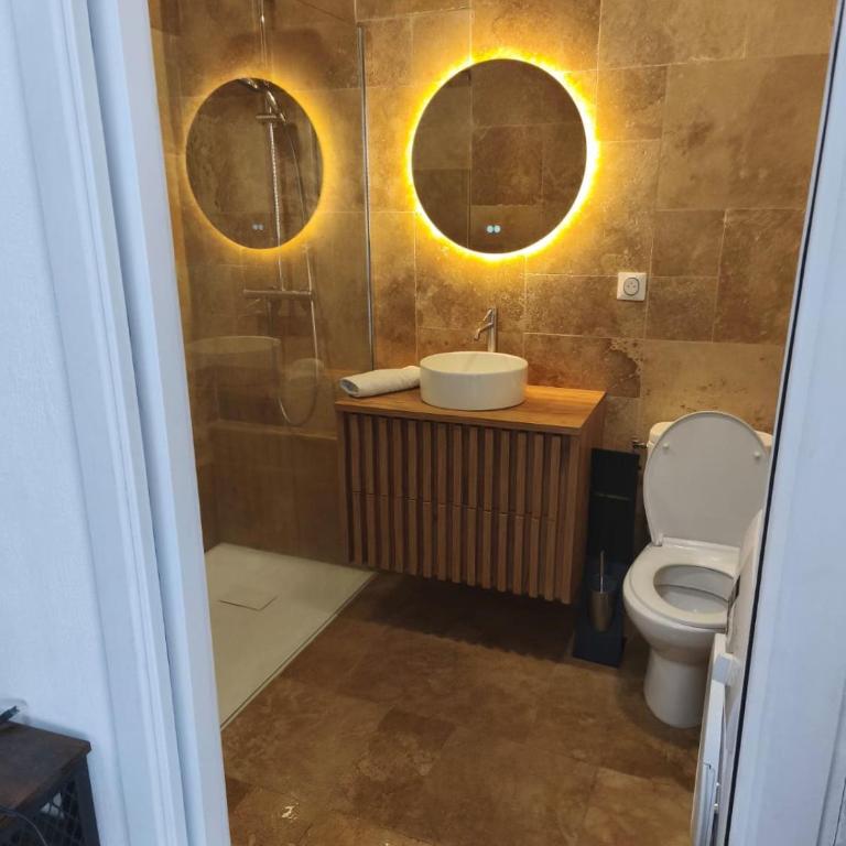 Beautiful 2 bedrooms appartment in Antibes old city - Appartement 2 Chambres - 6