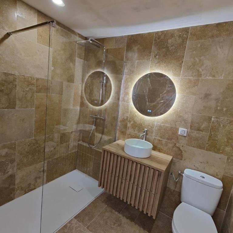 Beautiful 2 bedrooms appartment in Antibes old city - Appartement 2 Chambres - 7