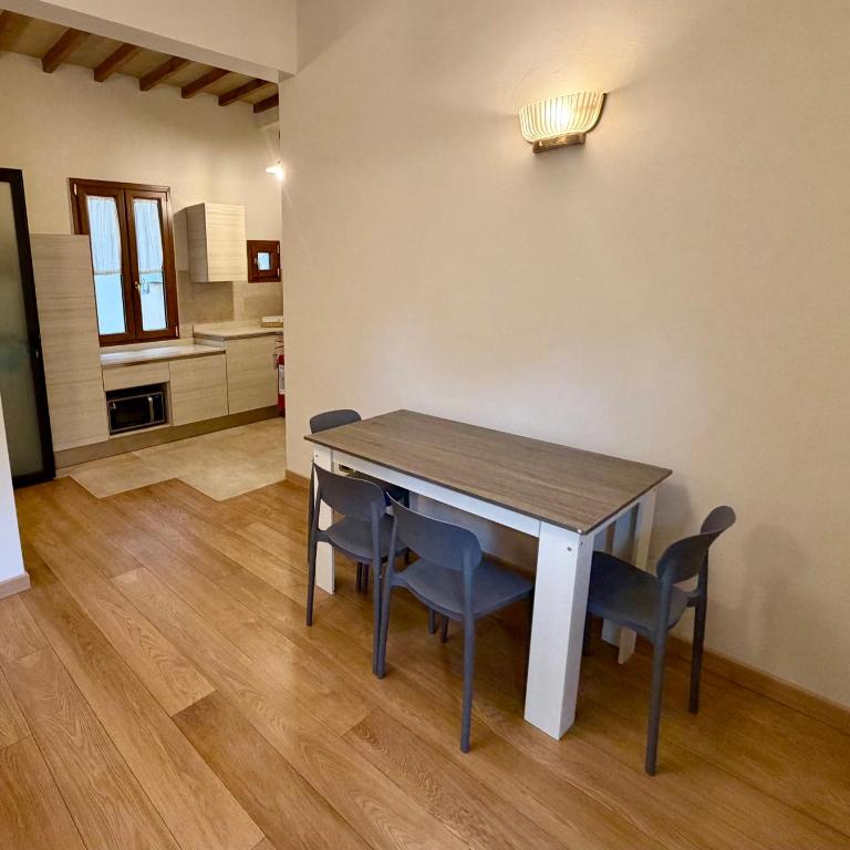 Serragli Luxury Casa Di Annusca - Camera Familiare - 2