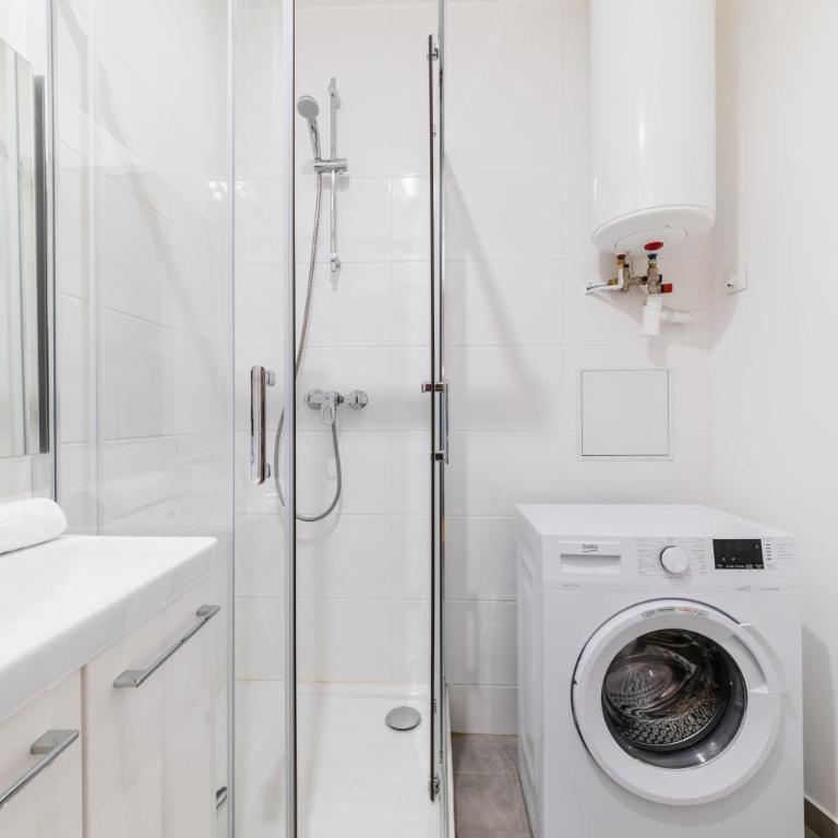 Studio agreable et bien placee - Paris 18 - 2P - Monolocale - 13