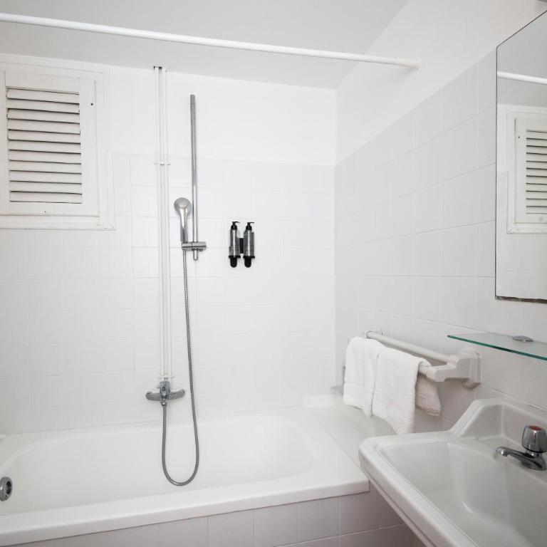 Hotel Caleta - Habitación Doble Estándar - 2 camas - 13
