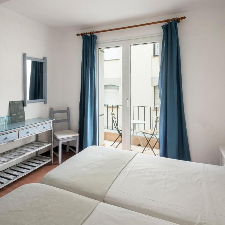 Hotel Caleta - Habitación Doble con balcón - 1 o 2 camas - 10