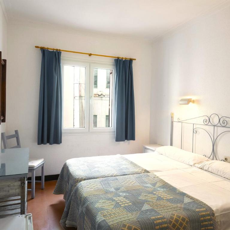 Hotel Caleta - Habitación Familiar - 5