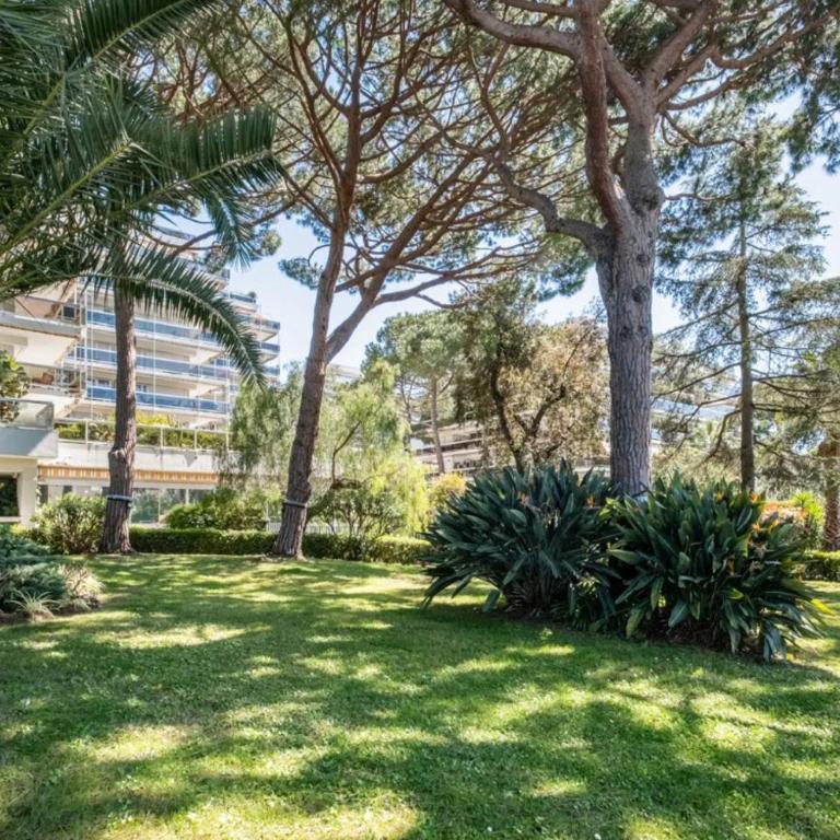 Magnifique studio Gébal climatisé vue sur mer Piscine à Juan-les-pins - One-Bedroom Apartment - 20