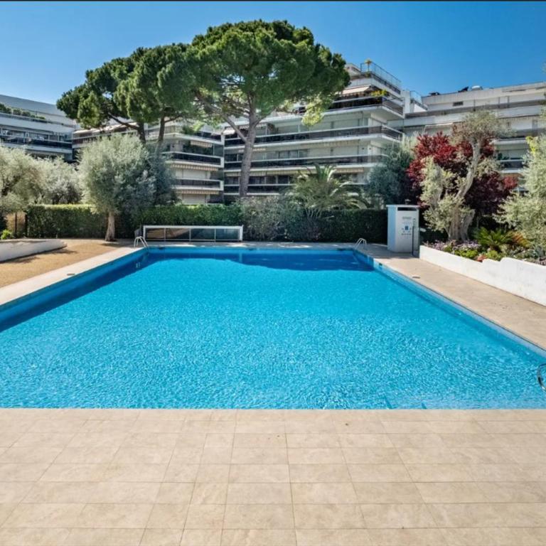 Magnifique studio Gébal climatisé vue sur mer Piscine à Juan-les-pins - One-Bedroom Apartment - 21