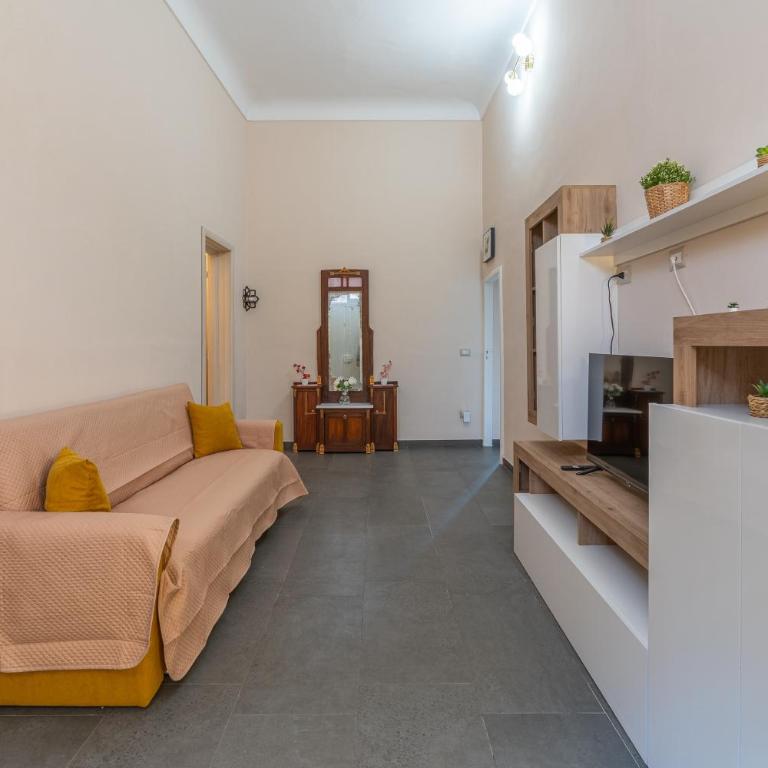 Casa Enza 13 - Appartamento Deluxe con 2 Camere da Letto e Balcone - 4