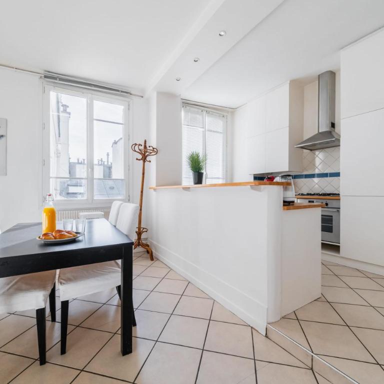 Appartement Paisible Proximite des Halle - 4P - Apartment - 9