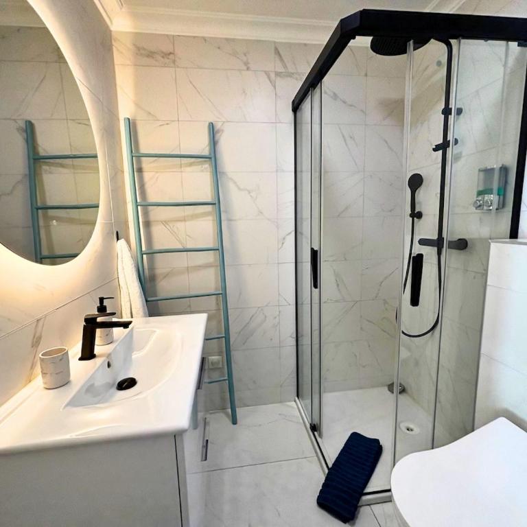 Sea View Villa Roc d'Azur - Pool - Jacuzzi - Villa con Vista Mare - 26