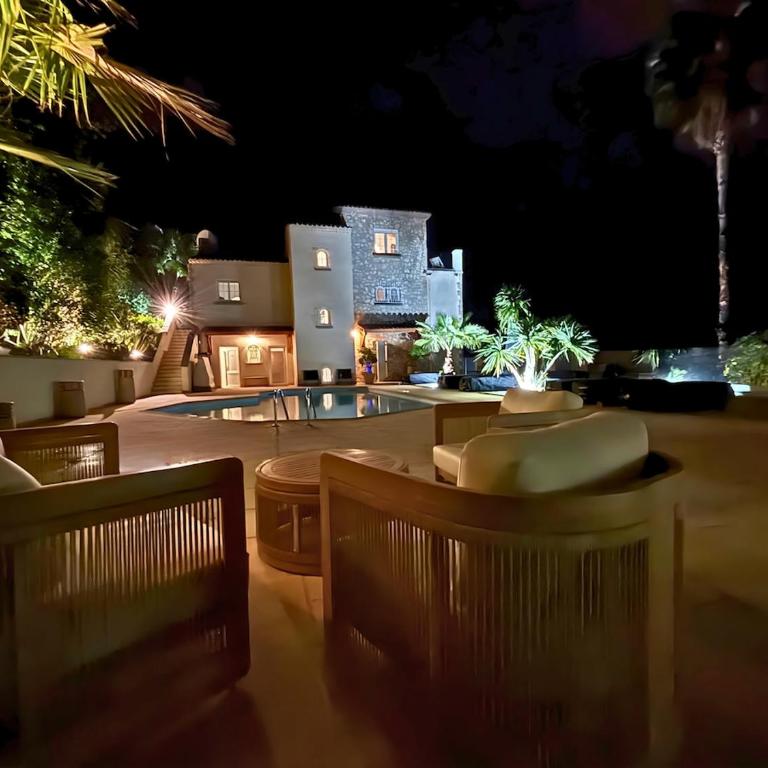Sea View Villa Roc d'Azur - Pool - Jacuzzi - Villa con Vista Mare - 45
