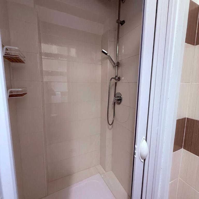 Hola House ai Cappuccini - Appartamento con 2 Camere da Letto - 12