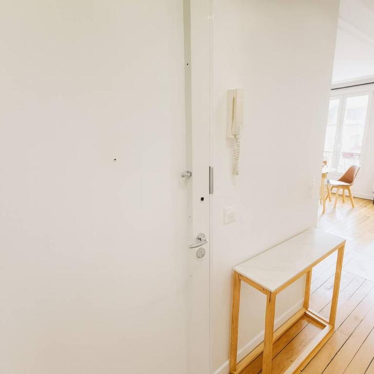 Appartement coeur paris 16 rue de bassano - 2P - Appartement - 10