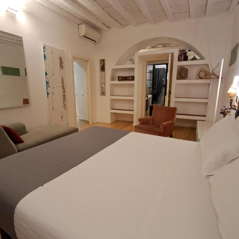 Apartments Campo de Fiori - One-Bedroom House - 10