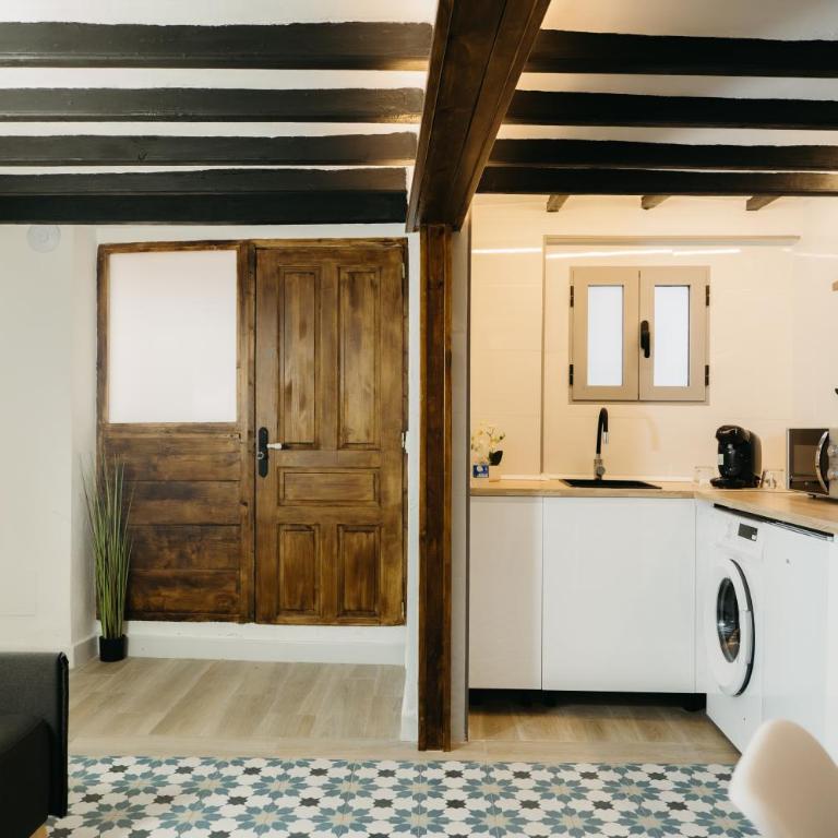 Courbu Harbor's Light - One-Bedroom Apartment - 13