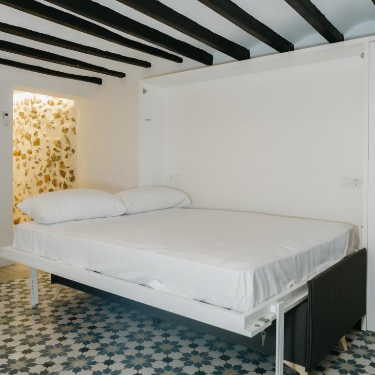 Courbu Harbor's Light - One-Bedroom Apartment - 8