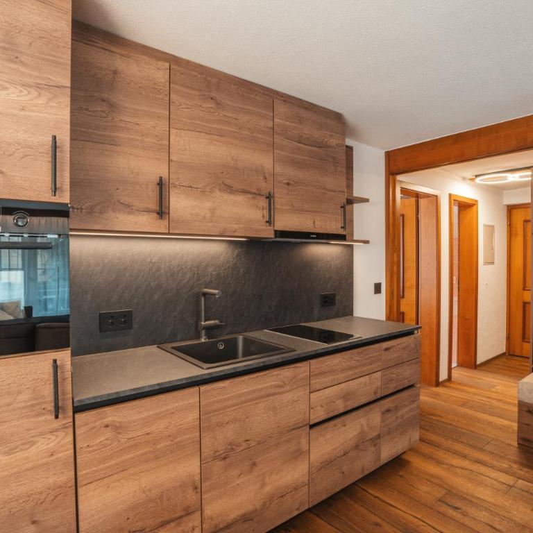 LaPerle Apartments & Spa Access at Alpen Resort - Apartment mit Balkon - 3