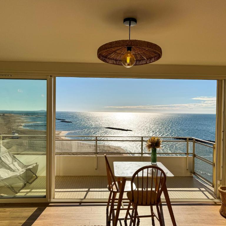 La Tour Alba - One-Bedroom Apartment - 1