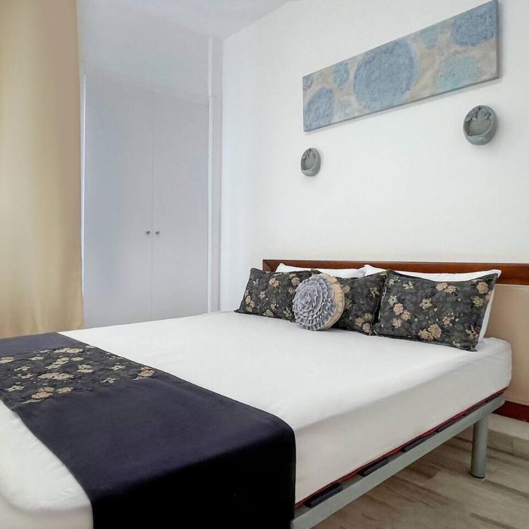 Azul. Cómodo, bonito y céntrico - Three-Bedroom Apartment - 5
