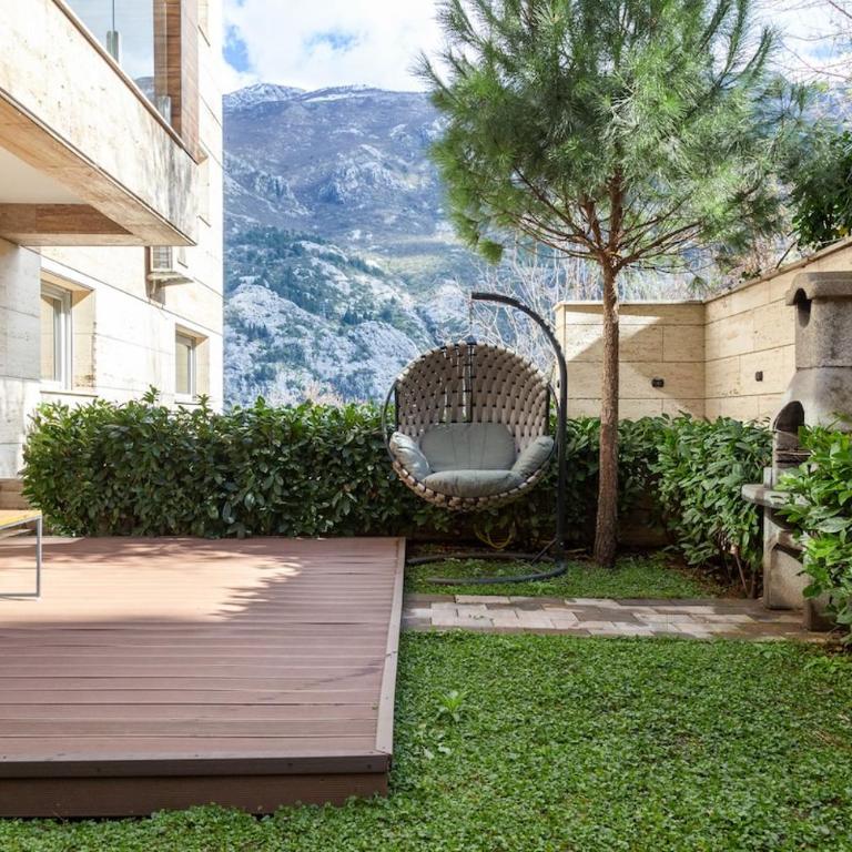 Alice in Wonderland - One-Bedroom Apartment with Garden - 48