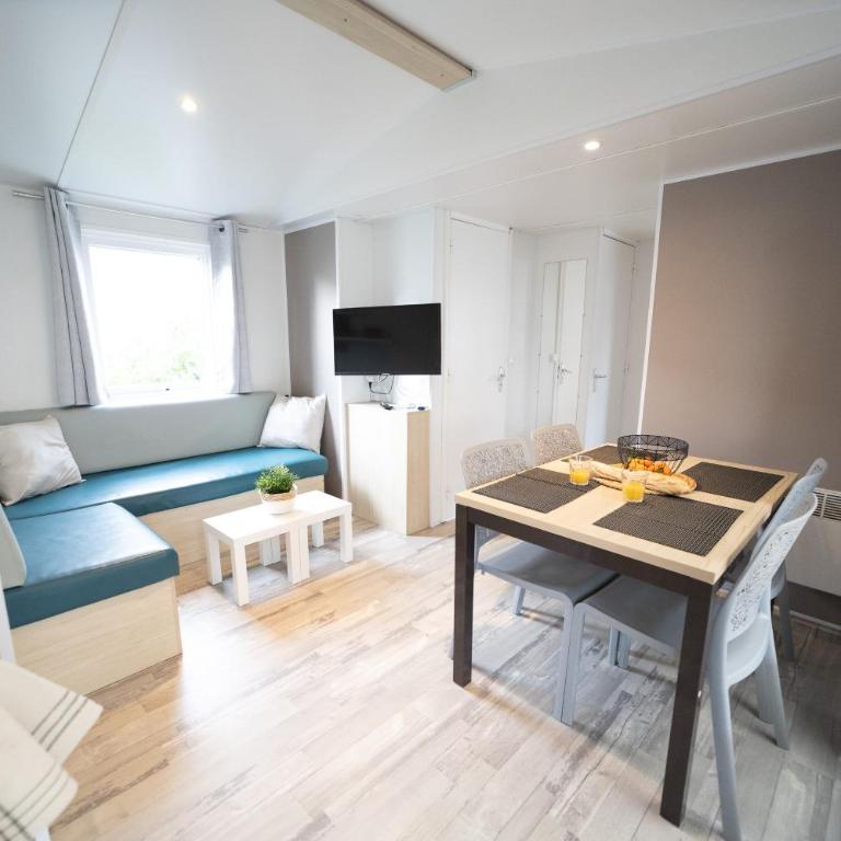 Mobil-home au Camping Castellas - Bungalow Deluxe - Vue sur Jardin - 4