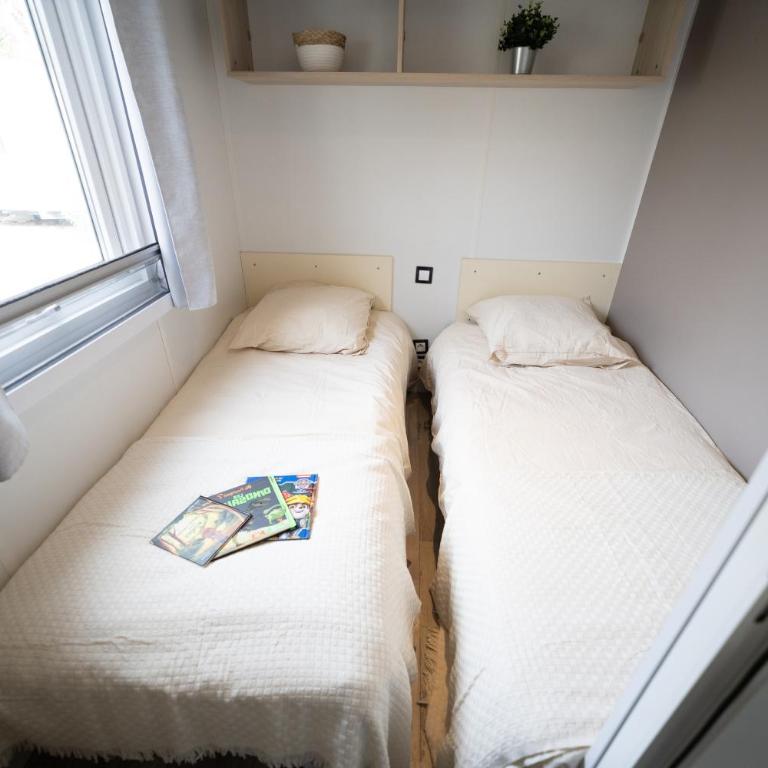 Mobil-home au Camping Castellas - Bungalow Deluxe - Vue sur Jardin - 18