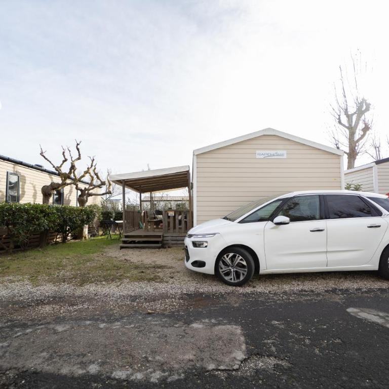 Mobil-home au Camping Castellas - Bungalow Deluxe - Vue sur Jardin - 14