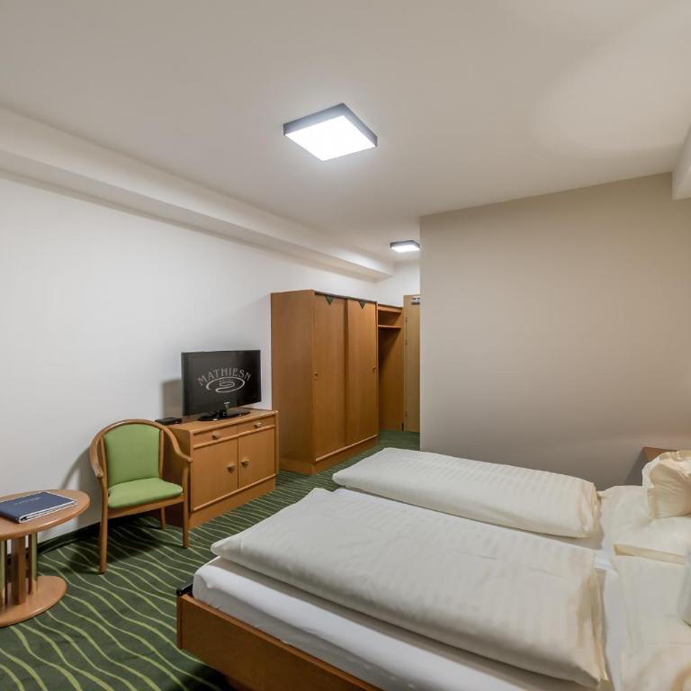 Hotel Mathiesn - Standard Doppelzimmer mit Balkon - 3
