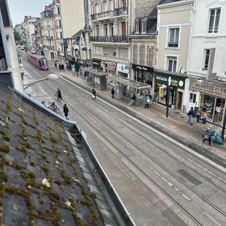 Hyper centre ville de Reims avec parking - Apartamento de 1 dormitorio - 5
