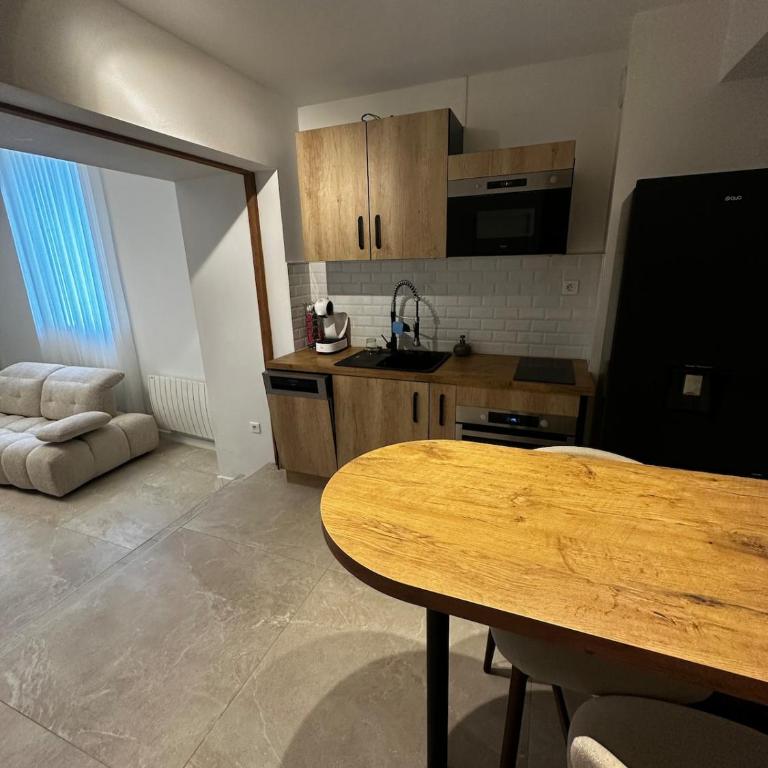 Hyper centre ville de Reims avec parking - Apartamento de 1 dormitorio - 9