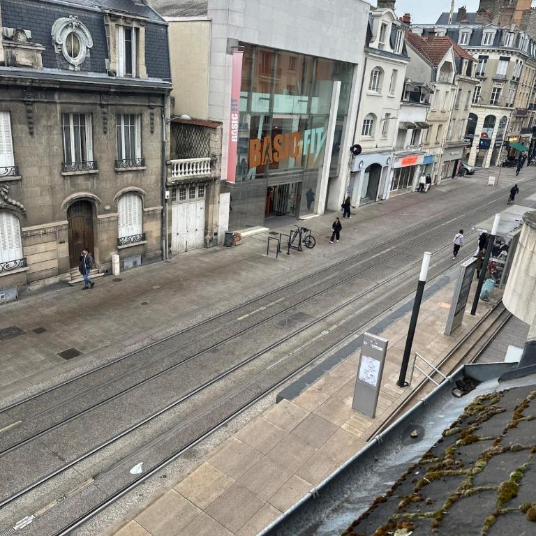 Hyper centre ville de Reims avec parking - Apartamento de 1 dormitorio - 11
