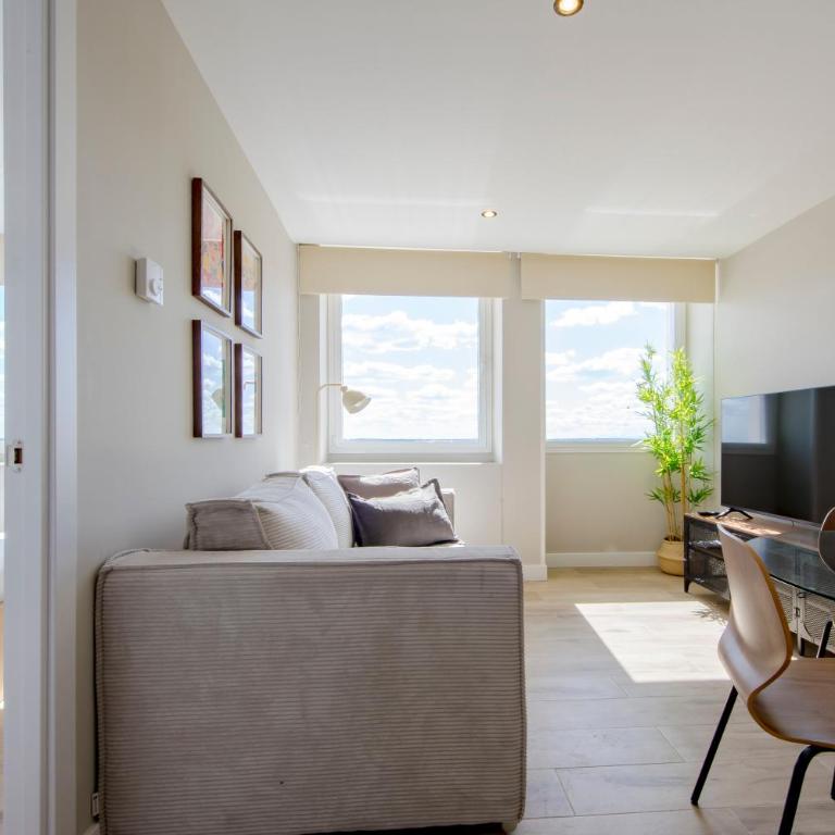 Estancia Real para 8, al pie de Plaza España - Apartamento Superior con vistas a la ciudad - 6