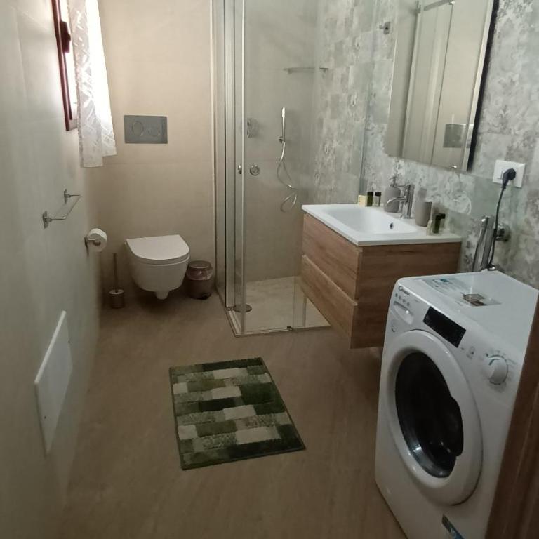 Mansarda Petali di Rosa - Appartamento con 2 Camere da Letto - 4