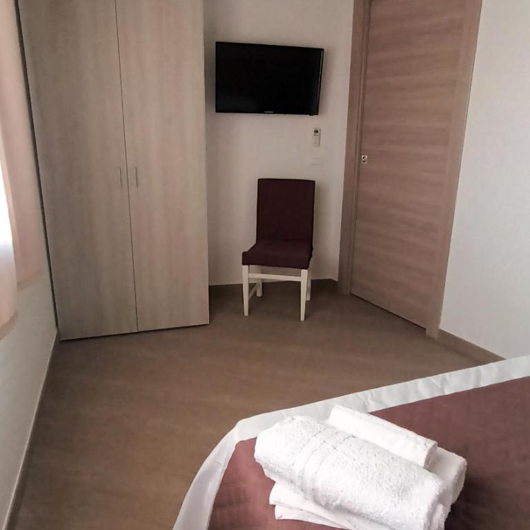 Mansarda Petali di Rosa - Appartamento con 2 Camere da Letto - 7