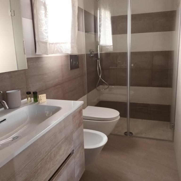 Mansarda Petali di Rosa - Appartamento con 2 Camere da Letto - 18