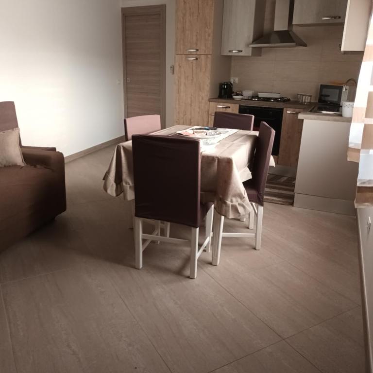 Mansarda Petali di Rosa - Appartamento con 2 Camere da Letto - 26