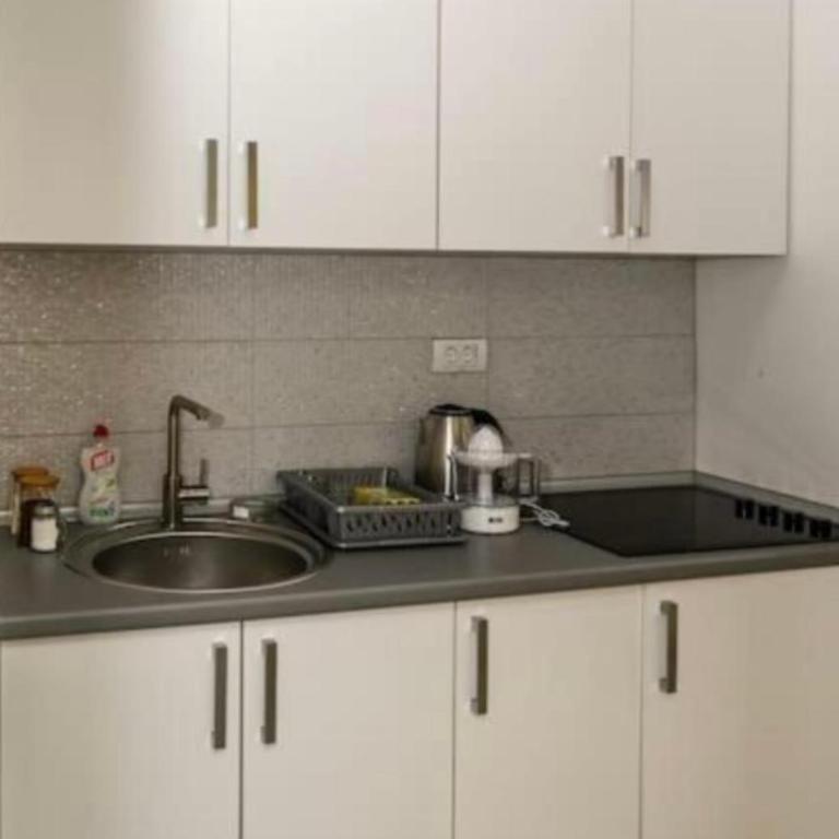 Portobello - One-Bedroom Apartment with Balcony and City View - 3